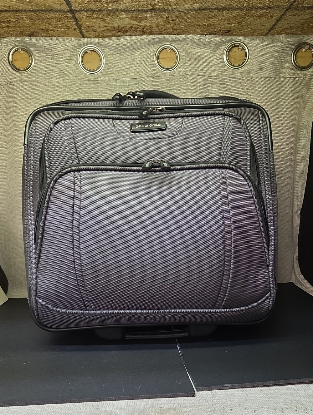 Samsonite DK3 Underseater Roller Laptop Luggage Carry-on Bag Charcoal VERY NICE!